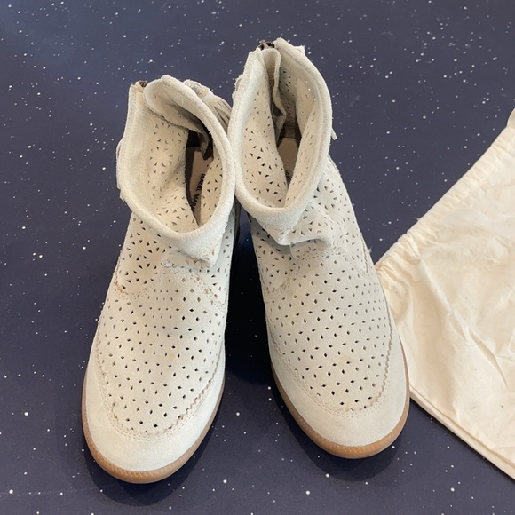 Isabel Marant light grey off white suede wedge booties boots fringe tassel - Picture 3 of 7